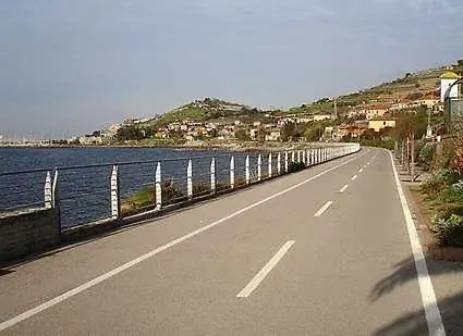 Del Mare Ligure Elvezia * サント・ステーファノ・アル・マーレ